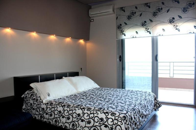 Hotel Ambasador à Vlorë Extérieur photo